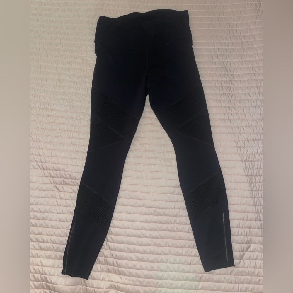 Athleta black Moto tights